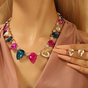 Two pieces multicolor jewelry set